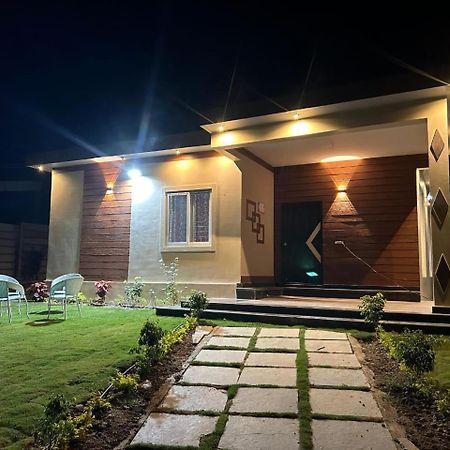 Hidden Garden Farmhouse Hotel Pargi Exterior foto